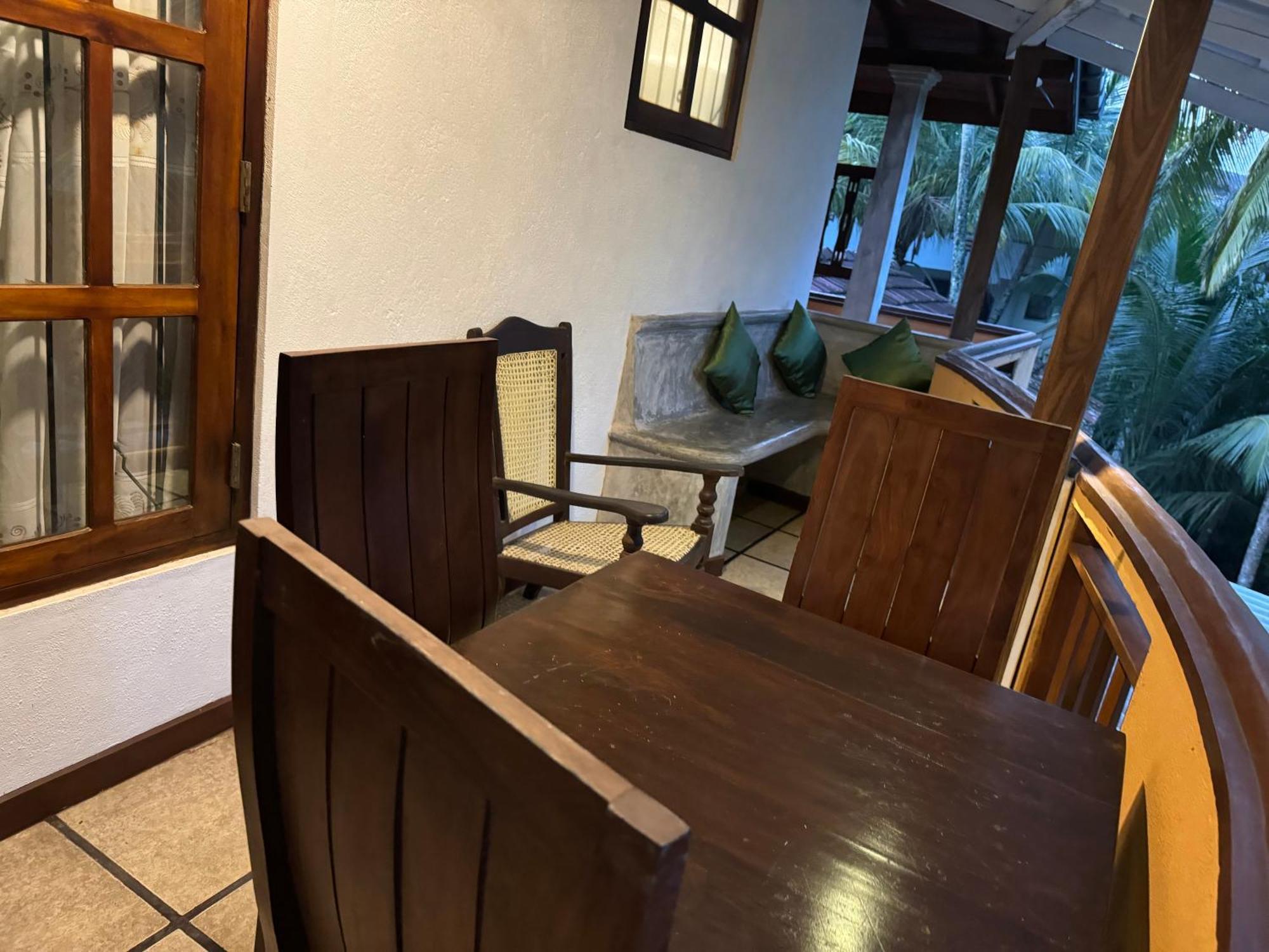 Brinkhouse Guesthouse , Unawatuna Beach Екстер'єр фото