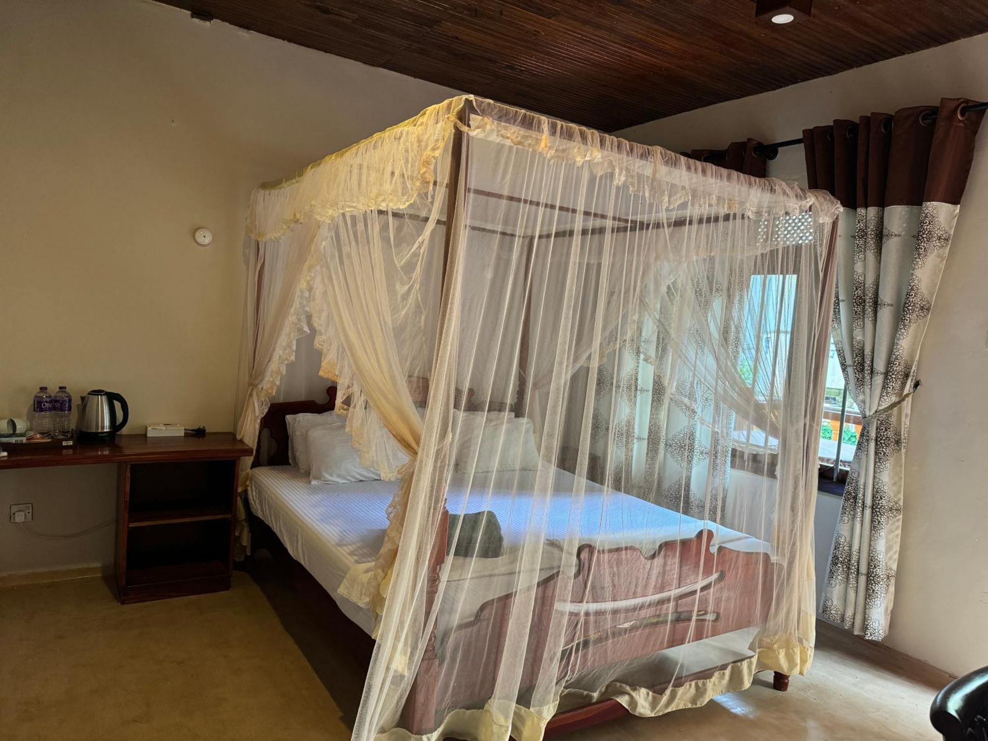 Brinkhouse Guesthouse , Unawatuna Beach Екстер'єр фото