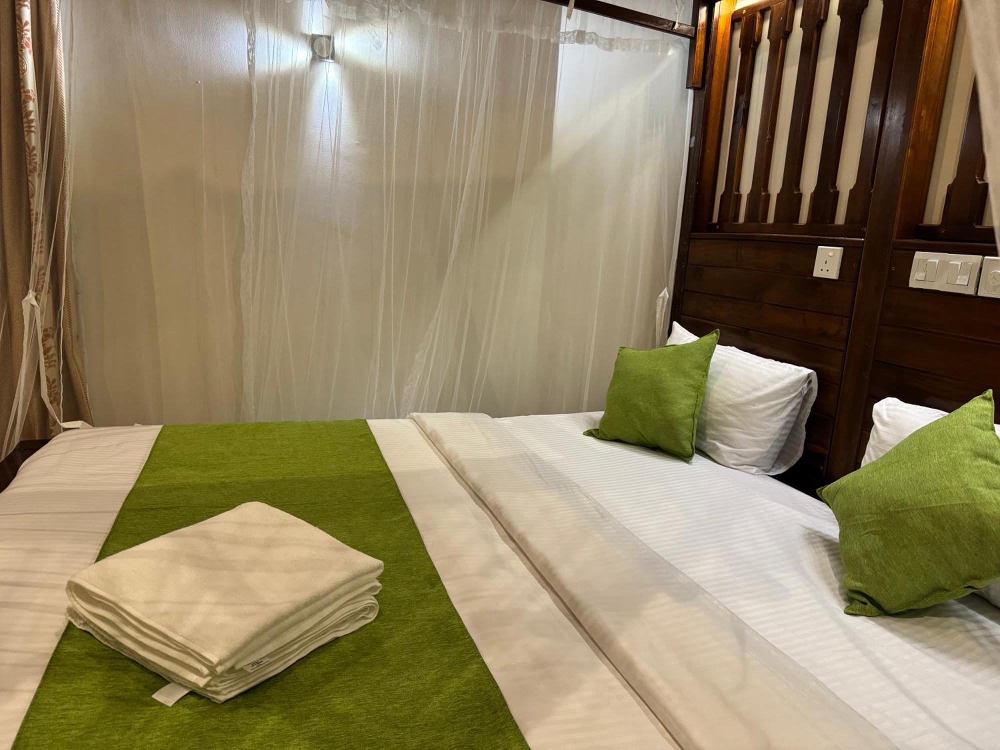 Brinkhouse Guesthouse , Unawatuna Beach Екстер'єр фото