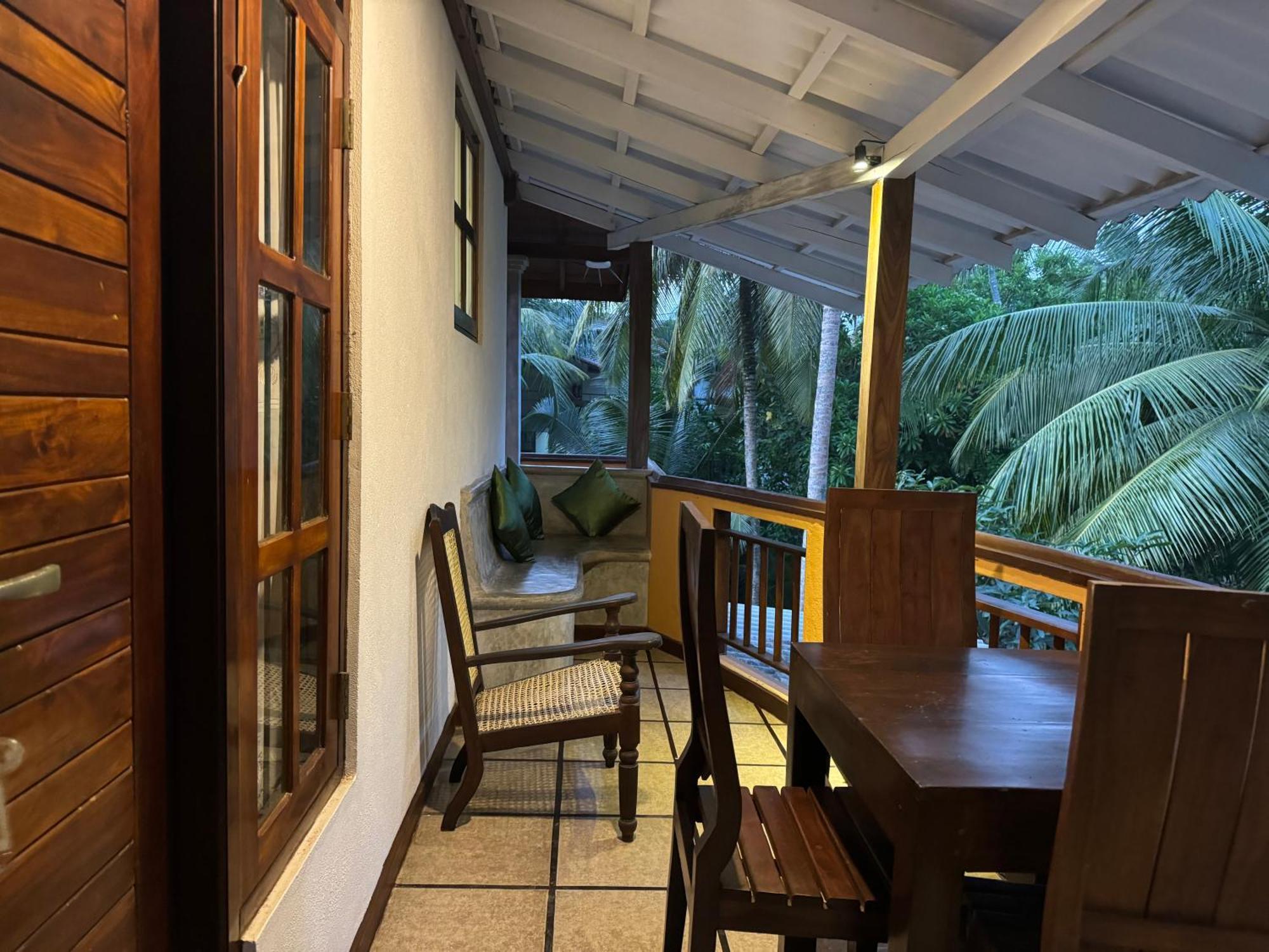 Brinkhouse Guesthouse , Unawatuna Beach Екстер'єр фото