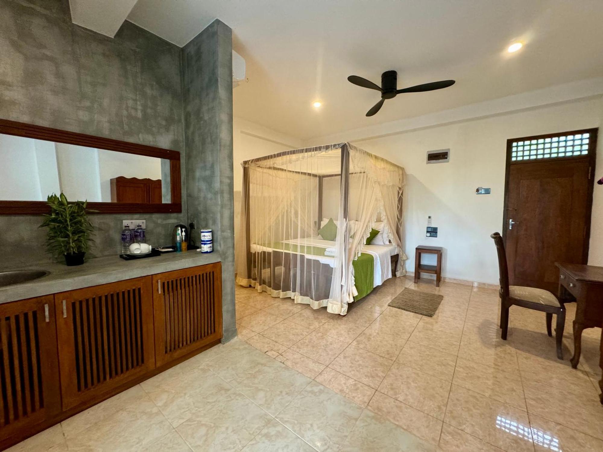 Brinkhouse Guesthouse , Unawatuna Beach Екстер'єр фото